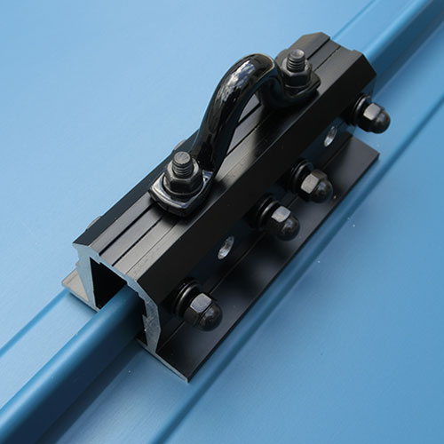 金属屋根縦ハゼ固定安全金具